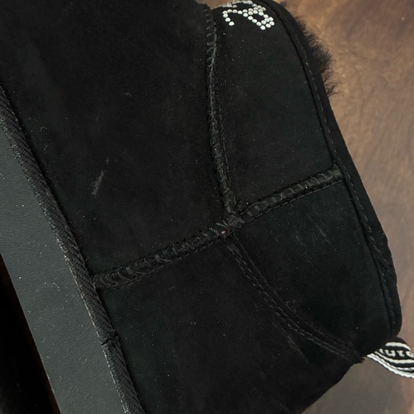 Juicy Couture Women's Kerri Cold Weather Ankle
Boots -Black Microsuede (Size7.5) - Picture 15 of 15
